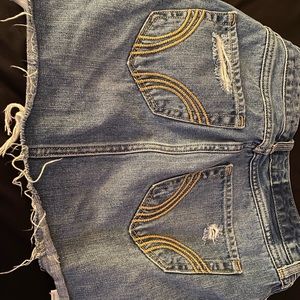 Cute Hollister skirt!